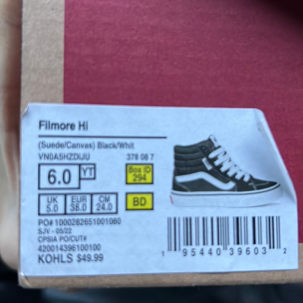 HiTop Vans YOUTH 6. BRAND NEW